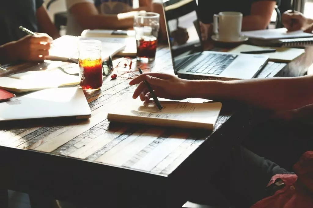 Statut d'entreprise : Les 8 grandes formes de société en France 1 Qu’est-ce qu’un statut d’entreprise ?