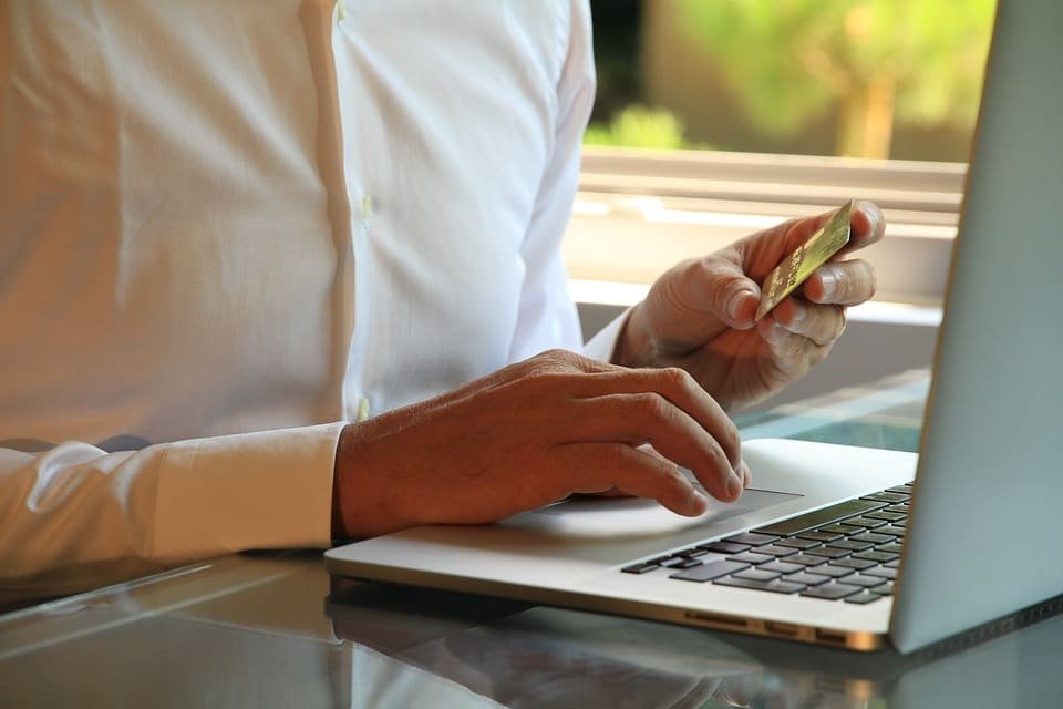 5euros - Recevoir la paie après validation de la commande