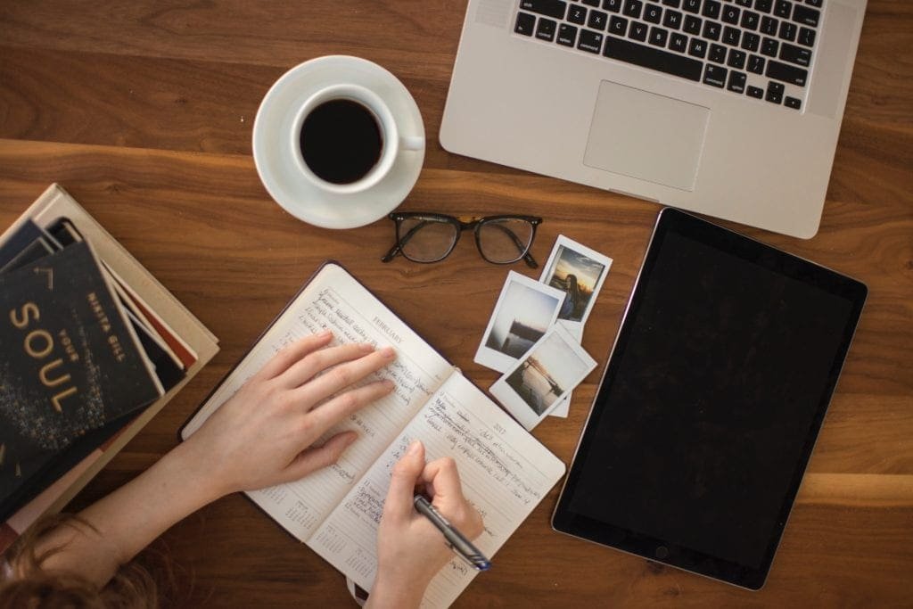 Statut juridique dropshipping : Quel statut juridique choisir en dropshipping? 2 Statut juridique dropshipping - La plupart des statuts juridiques sont adaptés à votre activité