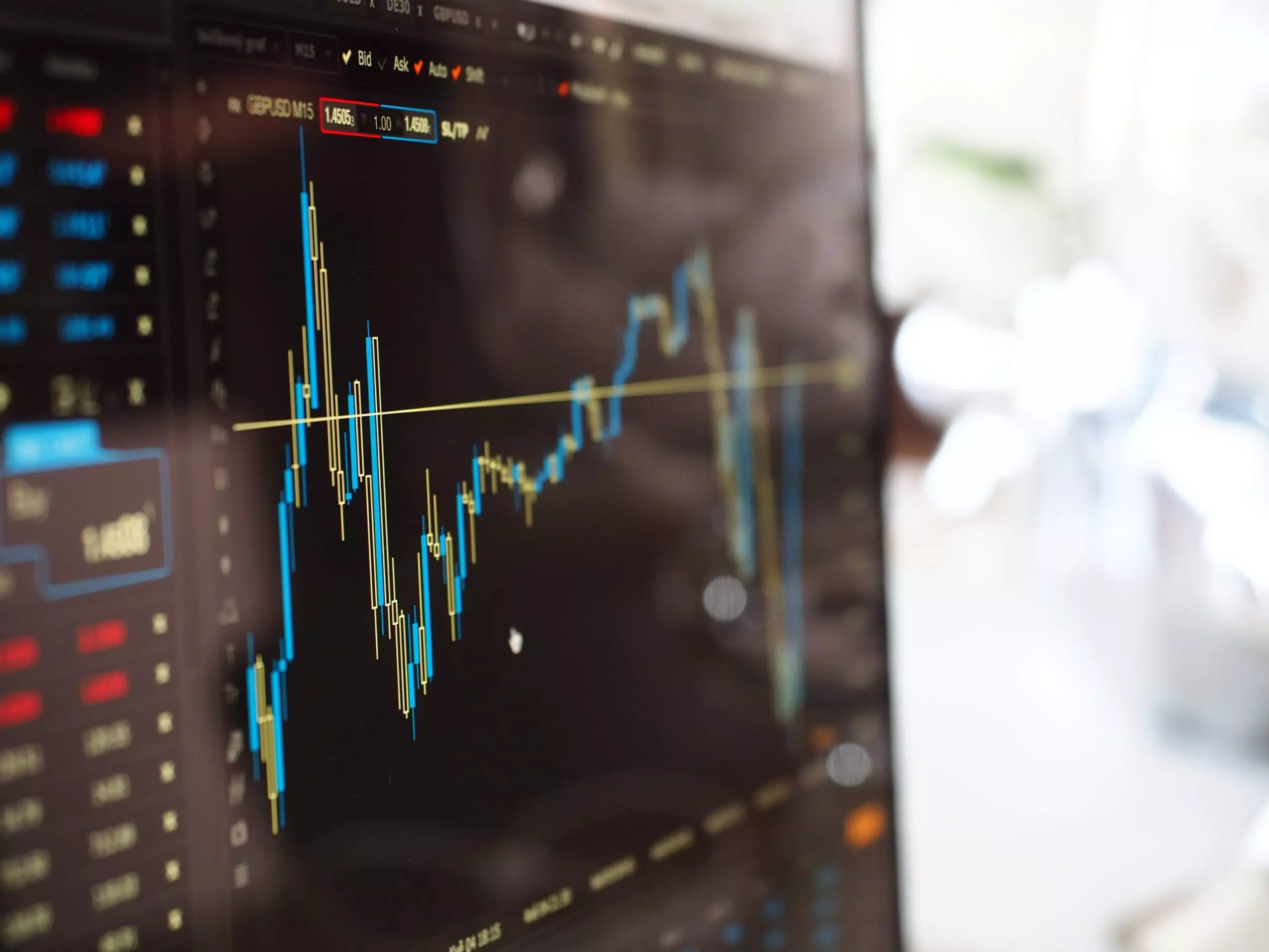 Comment est influencé le cours des cryptomonnaies ? 1 Cours cryptomonnaie - Plusieurs facteurs influencent le marché