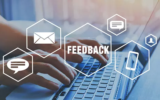 Avis de client via l'internet commentaires ou avis des clients