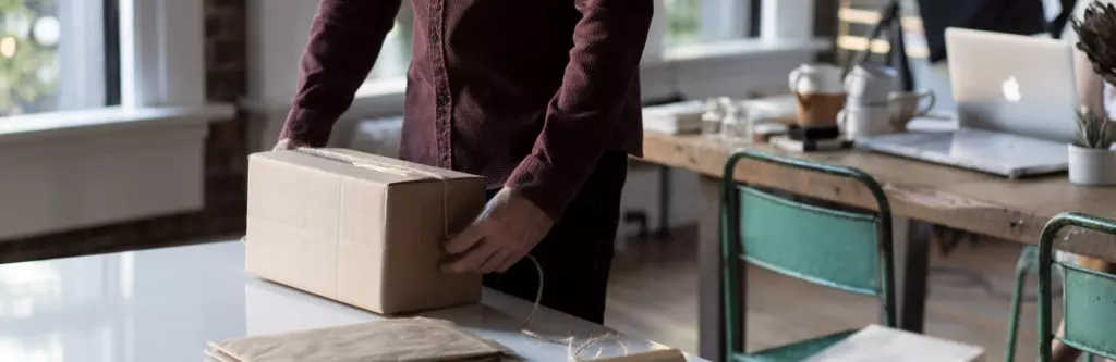 Salaire en dropshipping : quel revenu à la fin du mois ? 4 Vendre des produits en dropshipping évite d'avoir à gérer l'expédition des colis.