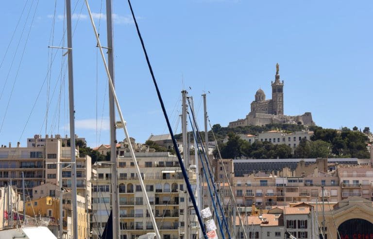 crypto monnaie et nft sur marseille pour apprendre en tant que débutant