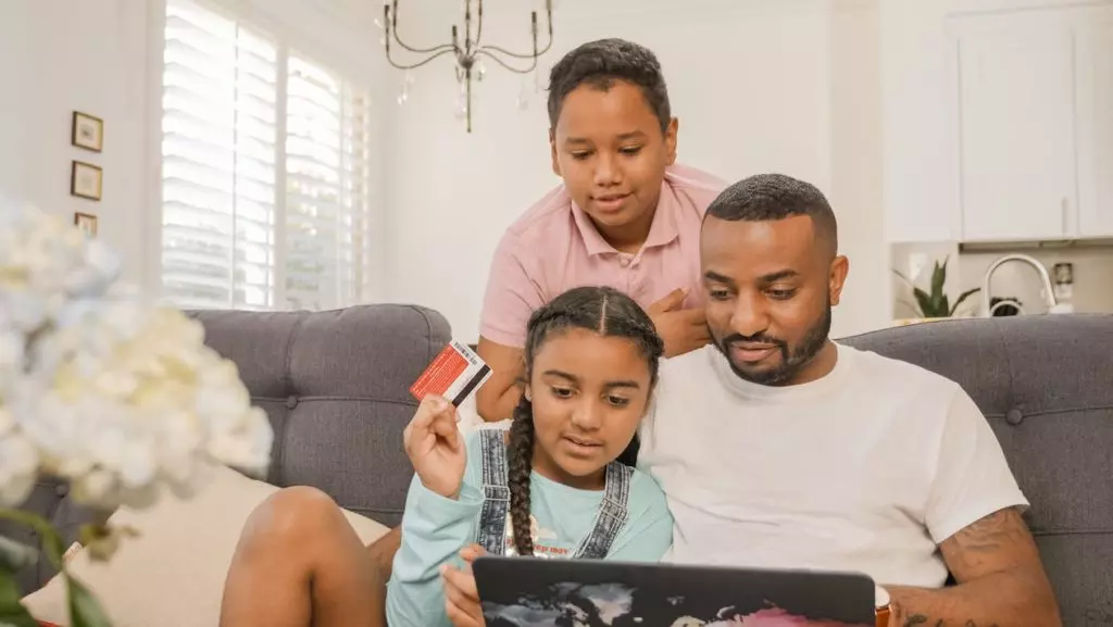 l'impact du e commerce sur le commerce physique 3 Commerce physique - Créer les conditions pour un environnement compétitif sain avec l'ecommerce