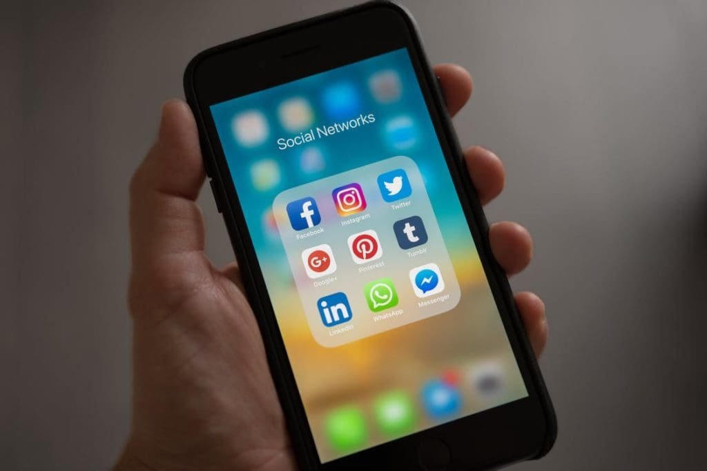 Contacter influenceurb- Mettre à contribution les réseaux sociaux