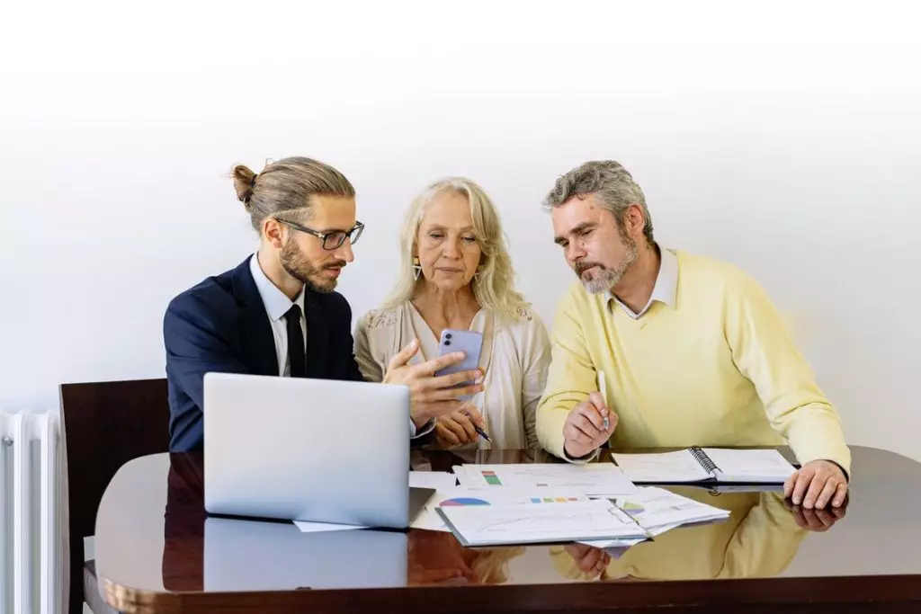Comment mener une analyse concurrentielle pour votre entreprise 1 Analyse concurrentielle - Un outil capital de prise de décision
