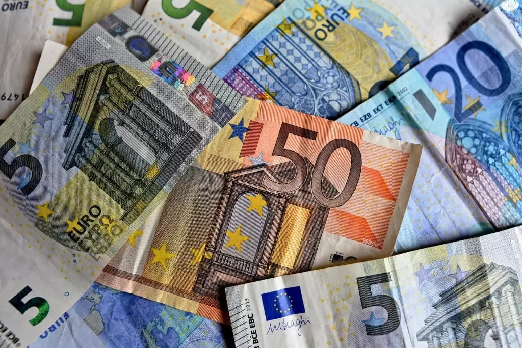 Comment et où investir une petite somme d'argent ? 2 Investir une petite somme - Investir à partir de 20 €