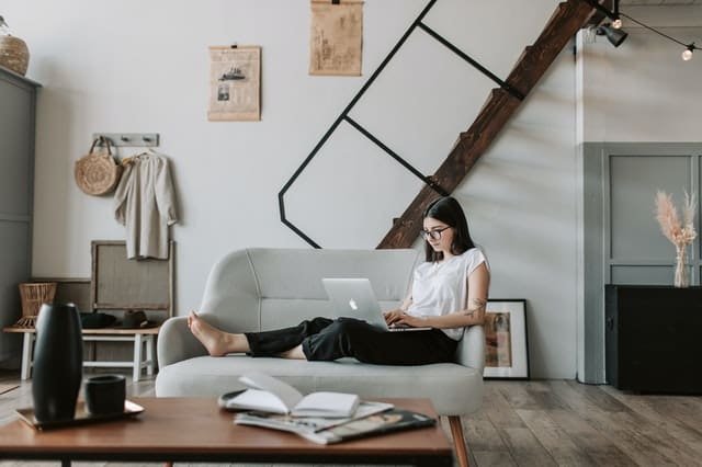 Dropshipping ou stock - vendre en ligne et gérer son propre stock