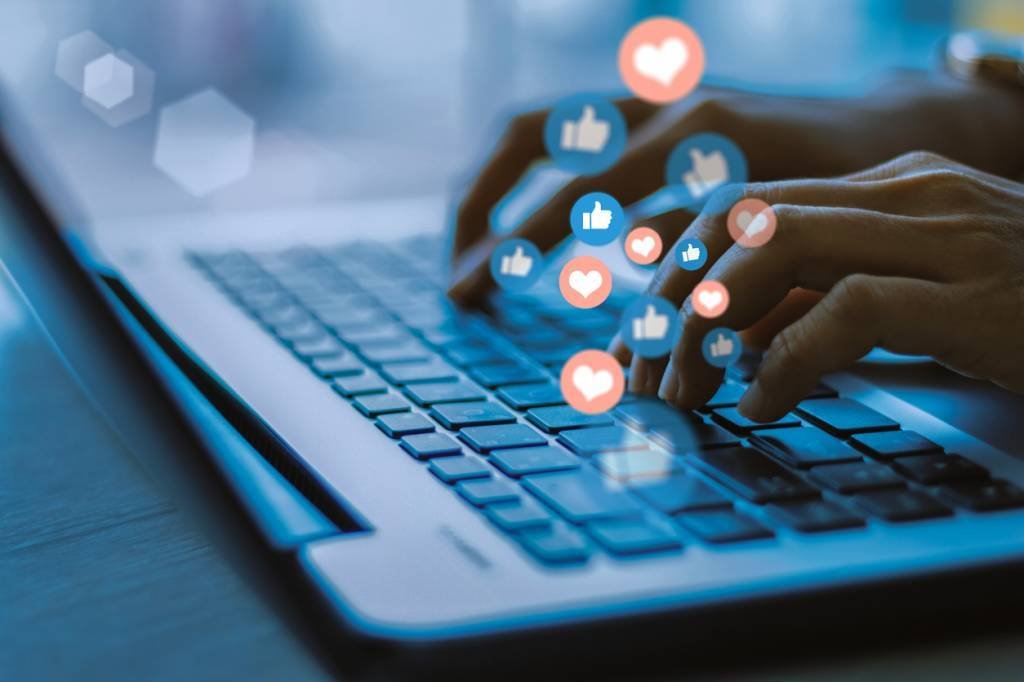 visibilité sur les réseaux sociaux, engagement communauté