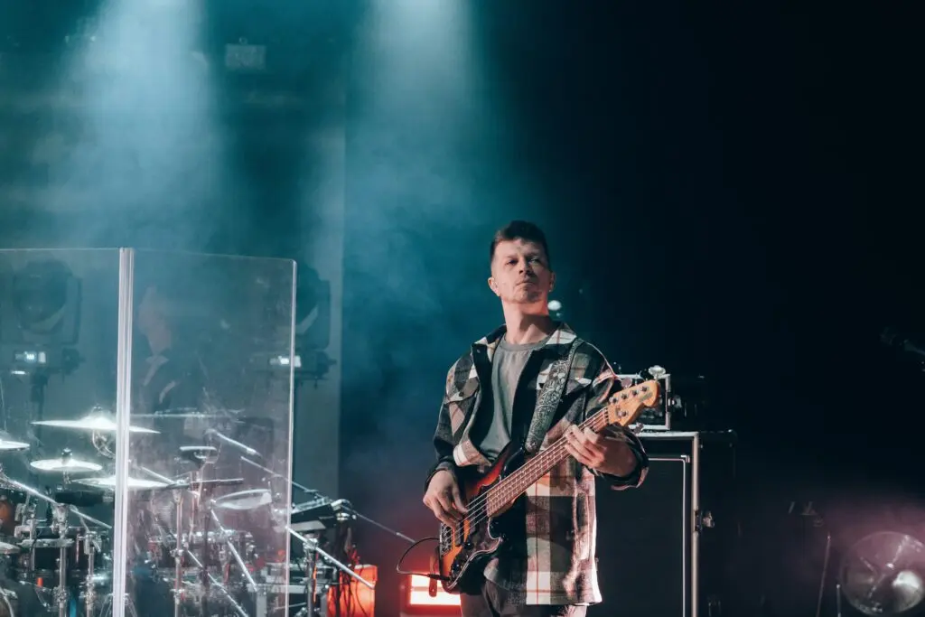 Comment Revendre son Billet de Concert en ligne ? Guide complet 2 vitalii khodzinskyi zPVg7p5NXDU unsplash